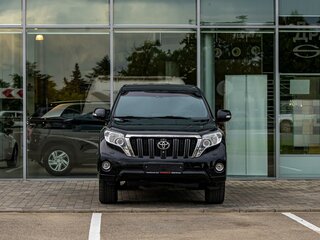 2015 Toyota Land Cruiser Prado 150 Series Рестайлинг 1, чёрный, 3495000 рублей, вид 2