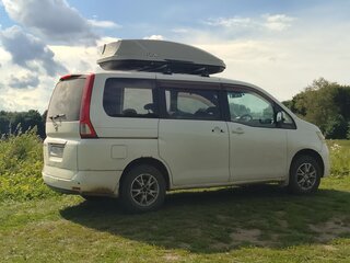 2005 Nissan Serena III (C25), белый, 820000 рублей, вид 5