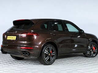 2016 Porsche Cayenne Turbo II Рестайлинг (958), коричневый, 4329000 рублей, вид 5