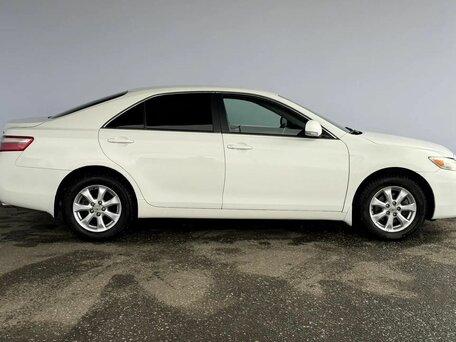 2011 Toyota Camry VI (XV40) Рестайлинг, белый, 1285000 рублей, вид 4