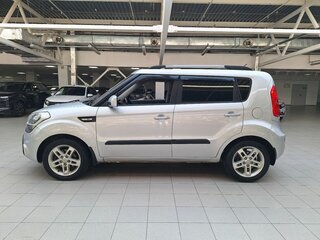 2012 Kia Soul I Рестайлинг, серебристый, 945000 рублей, вид 4
