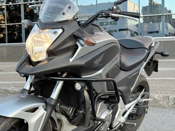 2013 Honda NC 700X, серебристый, 495000 рублей - вид 9