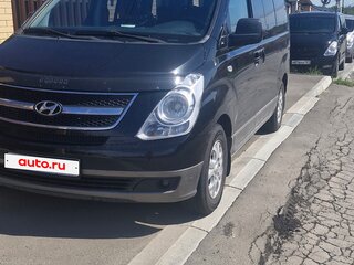 2010 Hyundai H-1 II, чёрный, 1400000 рублей, вид 1
