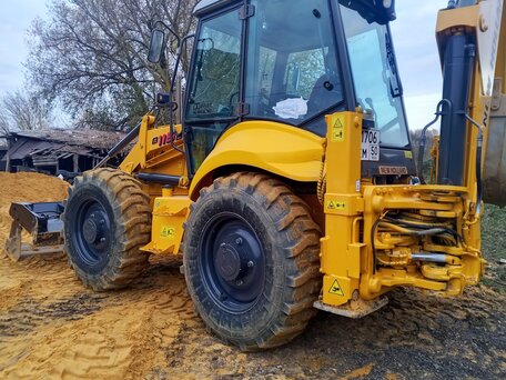 2005 New Holland B115B, жёлтый, 3150000 рублей, вид 3
