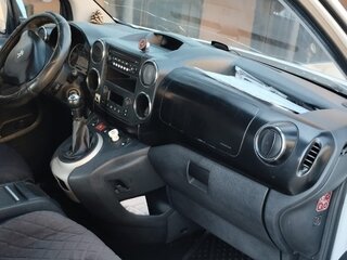 2012 Peugeot Partner II Рестайлинг, белый, 550000 рублей, вид 4