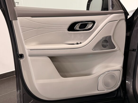 2026 Geely Galaxy M9 210, серый - вид 24