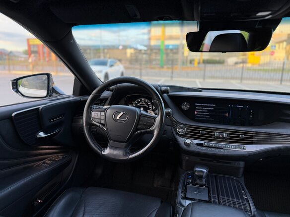 2018 Lexus LS 350 V, белый, 4444444 рублей - вид 20