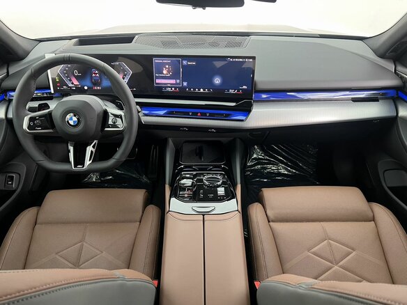 2025 BMW 5 серии 530i xDrive VIII (G60/G61/G68), чёрный, 9765000 рублей - вид 6