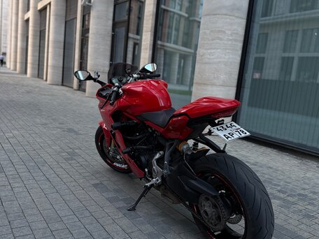 2018 Ducati Supersport, красный, 899000 рублей, вид 2