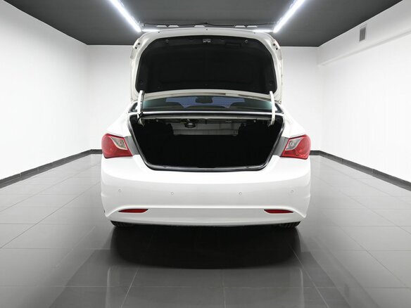 2010 Hyundai Sonata VI (YF), белый, 730000 рублей - вид 6