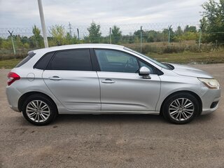 2011 Citroen C4 II, серебристый, 560000 рублей, вид 4