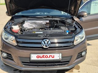 2014 Volkswagen Tiguan I Рестайлинг, коричневый, 1400000 рублей, вид 2