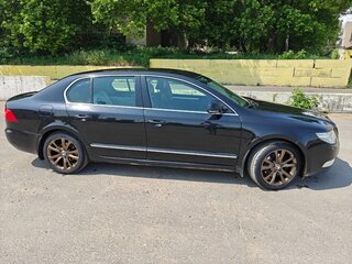 2012 Skoda Superb II, чёрный, 999000 рублей, вид 4