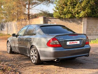 2008 Mercedes-Benz E-Класс 320 III (W211, S211) Рестайлинг, серый, 950000 рублей, вид 4