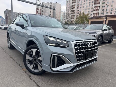 2026 Audi Q2 L 35 TFSI I Рестайлинг, серый, 3300000 рублей, вид 2