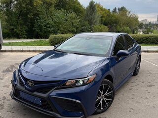 2022 Toyota Camry VIII (XV70) Рестайлинг, синий, 3150000 рублей, вид 3