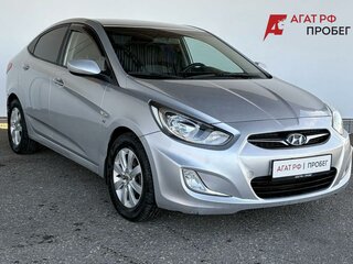 2012 Hyundai Solaris I, серебристый, 610000 рублей, вид 3