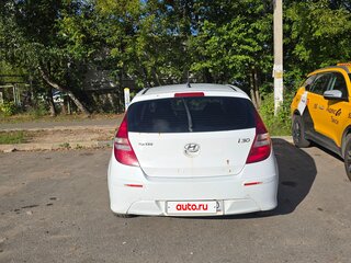 2011 Hyundai i30 I Рестайлинг, белый, 480000 рублей, вид 4