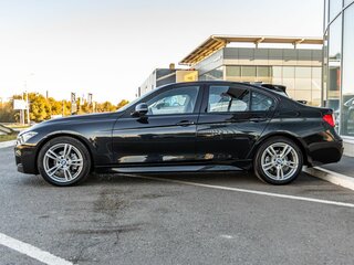 2014 BMW 3 серии 320i xDrive VI (F3x), чёрный, 2098000 рублей, вид 4