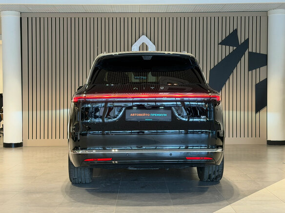 2026 Aito M7 53.4 kWh II, чёрный, 8700000 рублей - вид 25