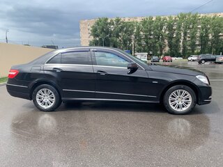 2010 Mercedes-Benz E-Класс 250 5G-Tronic IV (W212, S212, C207), чёрный, 1330000 рублей, вид 4