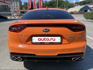 2019 Kia Stinger I, оранжевый, 2110000 рублей, вид 5