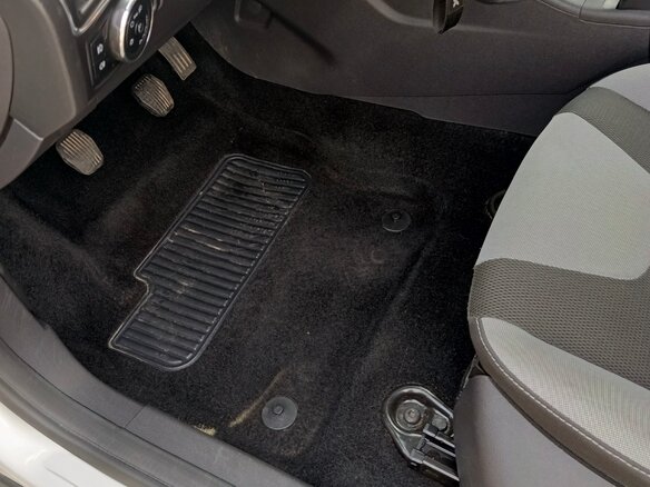 2012 Ford Focus III, серебристый, 560000 рублей - вид 10