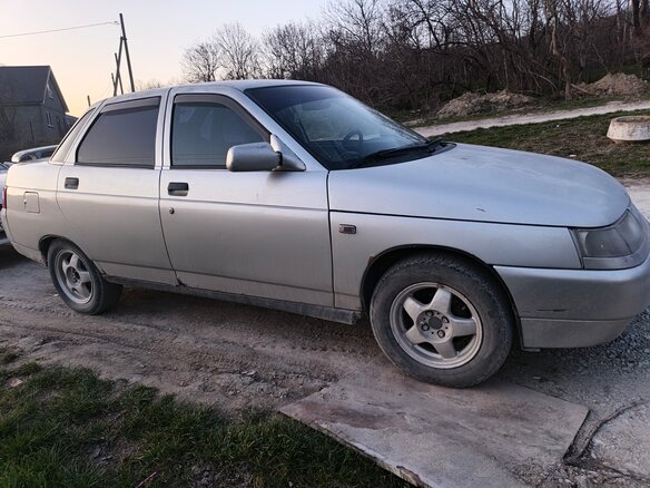 2003 Lada (ВАЗ) 2110, серебристый, 135000 рублей - вид 2