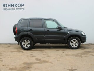 2018 Chevrolet Niva I Рестайлинг, чёрный, 649000 рублей, вид 4