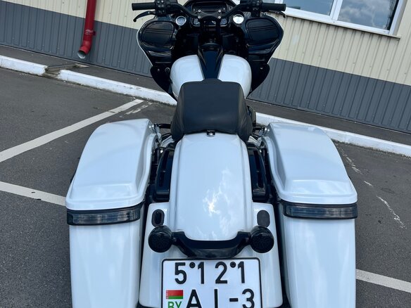 2017 Harley-Davidson Road Glide Limited, белый, 1899000 рублей - вид 10