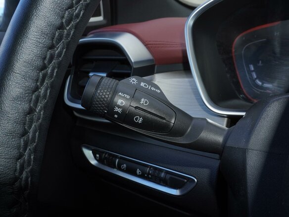 2023 Geely Coolray I, белый, 1728000 рублей - вид 15