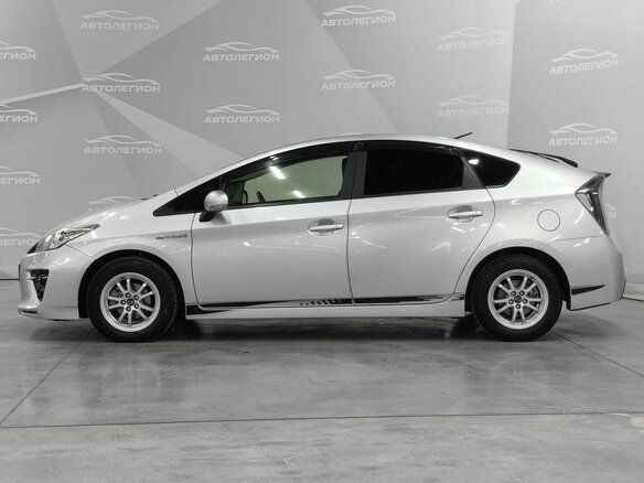 2015 Toyota Prius III Рестайлинг (XW30), серый, 1399000 рублей - вид 1