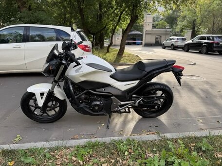 2015 Honda NC 750S, белый, 645000 рублей, вид 5