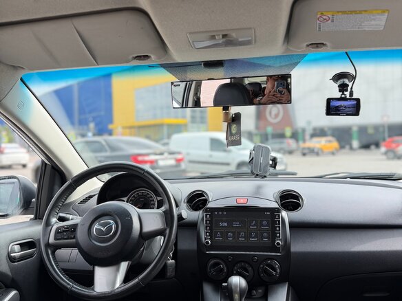 2011 Mazda 2 II Рестайлинг (DE2), белый - вид 12