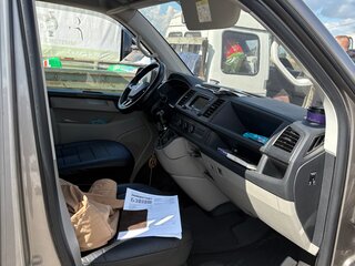 2015 Volkswagen Caravelle T6, бежевый, 2600000 рублей, вид 4