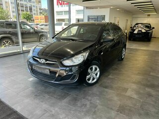 2013 Hyundai Solaris I, чёрный, 620000 рублей, вид 1