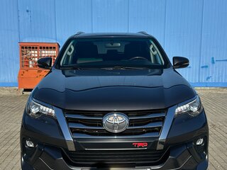 2019 Toyota Fortuner II, серый, 3700000 рублей, вид 3