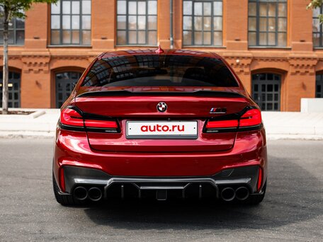 2019 BMW M5 Competition VI (F90), красный, вид 4