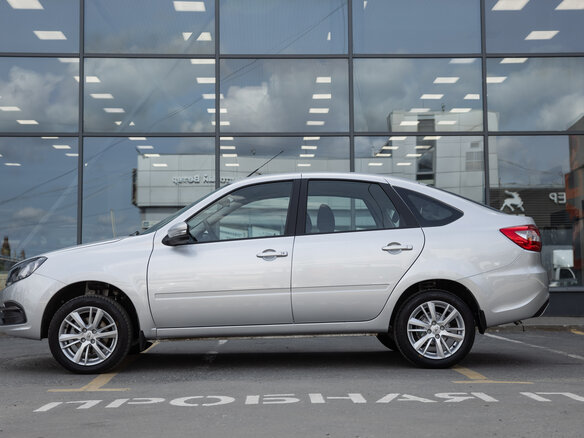 2026 Lada (ВАЗ) Granta I Рестайлинг, серебристый, 1117000 рублей - вид 11