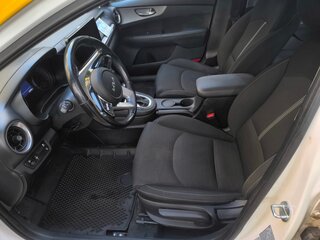 2022 Kia Cerato IV Рестайлинг, белый, 2100000 рублей, вид 5