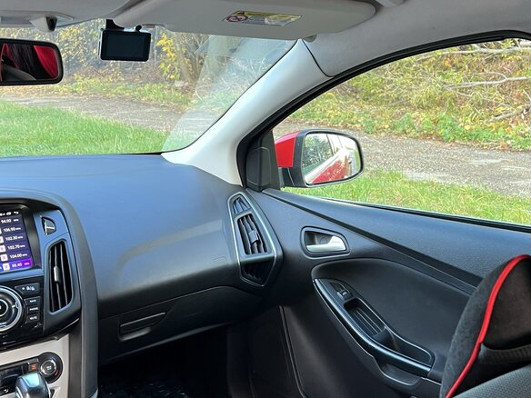 2012 Ford Focus III, красный, 580000 рублей - вид 17