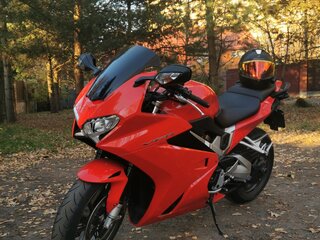 2015 Honda VFR 800, красный, 760000 рублей, вид 1