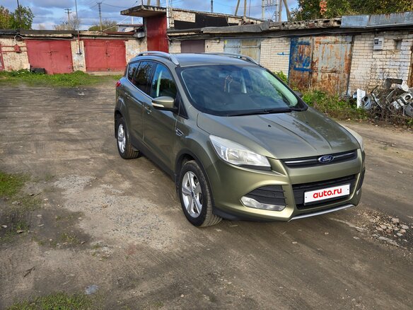 2014 Ford Kuga II, зелёный - вид 2