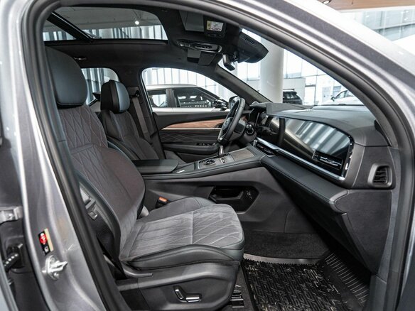 2026 Geely Monjaro I Рестайлинг, серебристый - вид 16