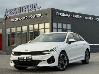 2020 Kia K5 III, белый, 2450000 рублей, вид 1