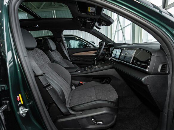 2026 Geely Monjaro I, зелёный, 4954990 рублей - вид 17