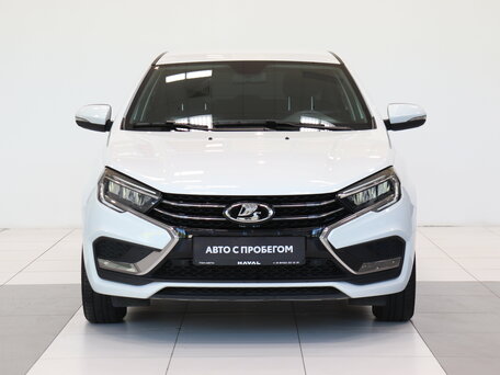 2024 Lada (ВАЗ) Vesta I Рестайлинг (NG), белый, 1233000 рублей, вид 2