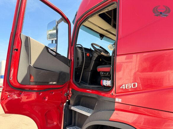 2018 Volvo FH, красный - вид 12