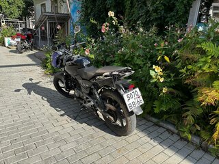 2021 Bajaj Pulsar 180, чёрный, 100000 рублей, вид 3
