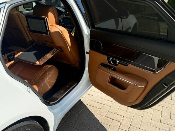 2018 Jaguar XJ IV (X351) Рестайлинг, белый, 3900000 рублей - вид 38